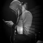 Révolution” by Le Comité Restreint – A Poetic Uprising of Sound and Soul